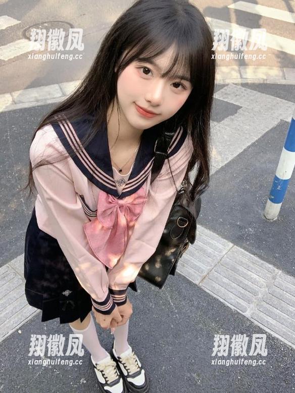 看51朝阳群众在线，喝着瓜子装着淡定！
