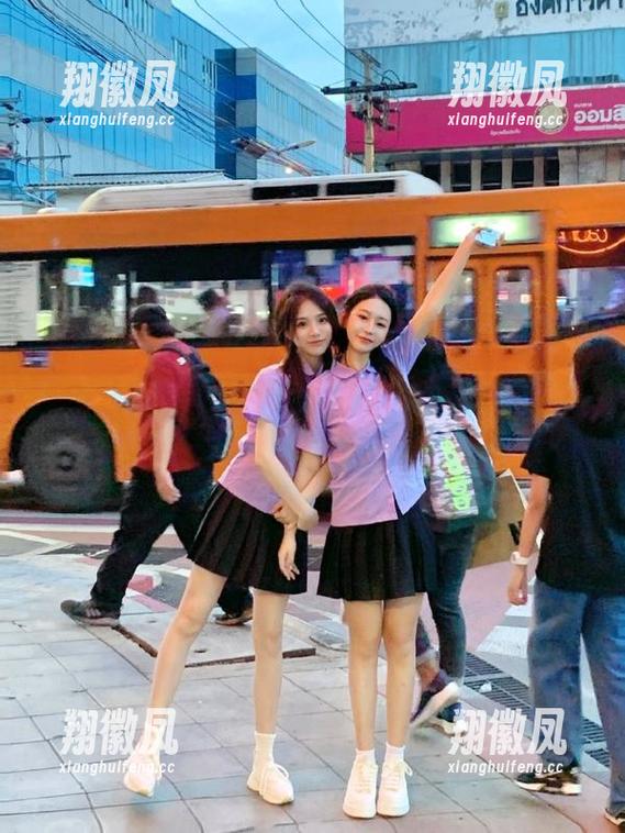 718娱乐最新：你我他旁若无人，这场面太妙了！