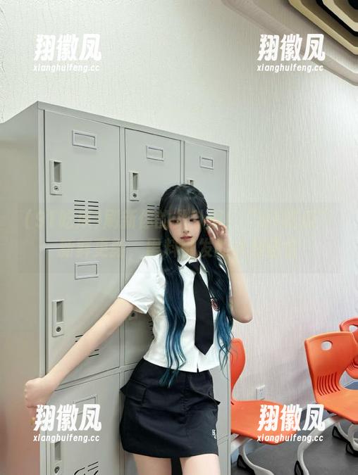 91吃瓜 刷新你的八卦观!“91吃瓜”新鲜更新,黑料引发的小对话会
