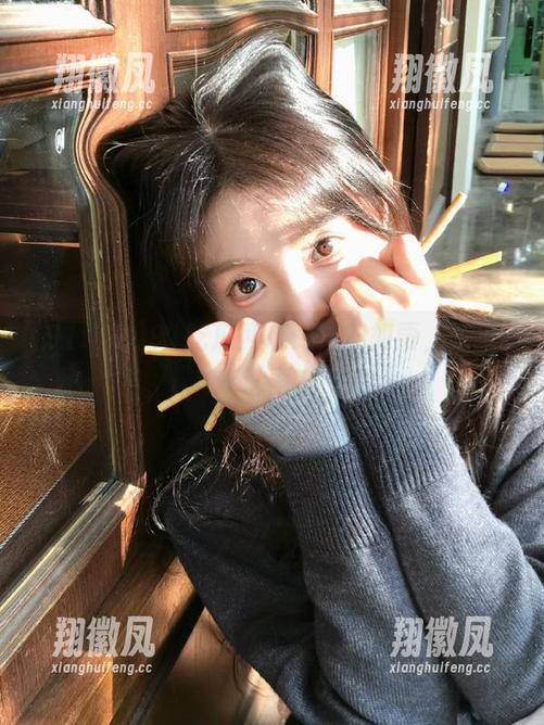 91吃瓜网址：黑料如雨，吃瓜or淋雨？