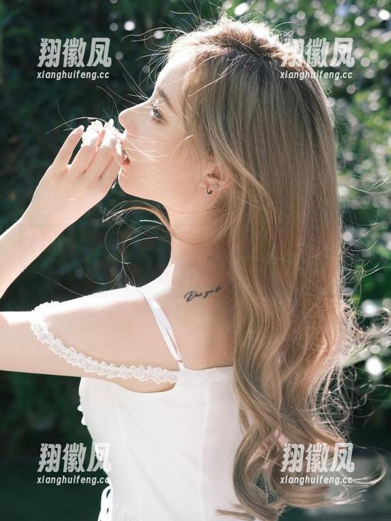 观看hlw155.ccm，感觉整个人都被这小道消息撩得飞起。