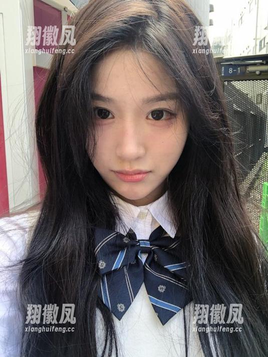 听说登录人人吃瓜网后，胃口就像被挖掘机翻过了的沙地！