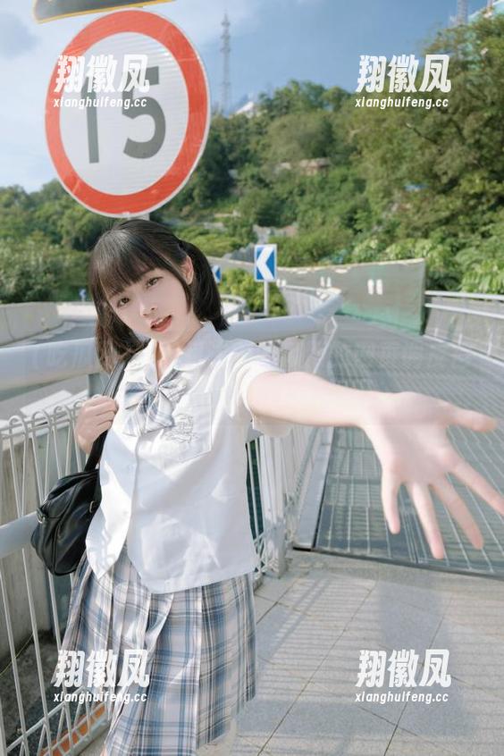 在线采访？吃瓜网的网页调皮得让人想吹口哨！