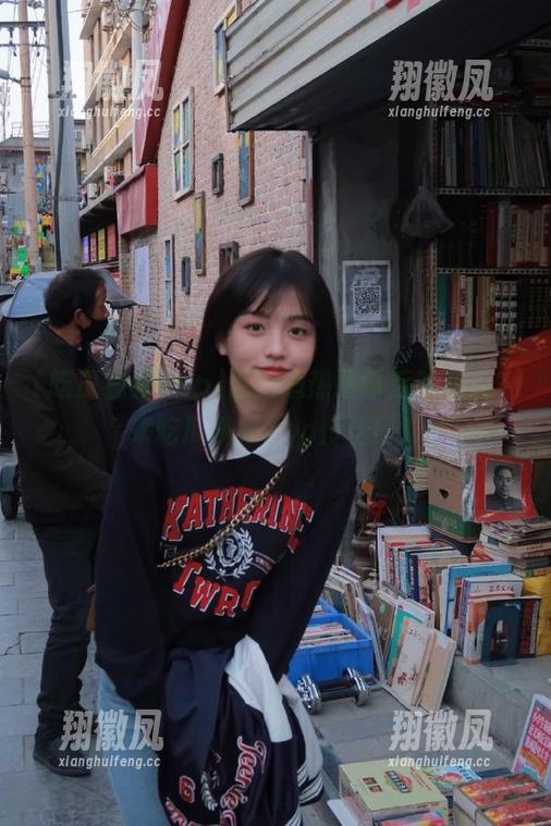 想知道热搜背后的花边？来吃瓜视频app传送门！