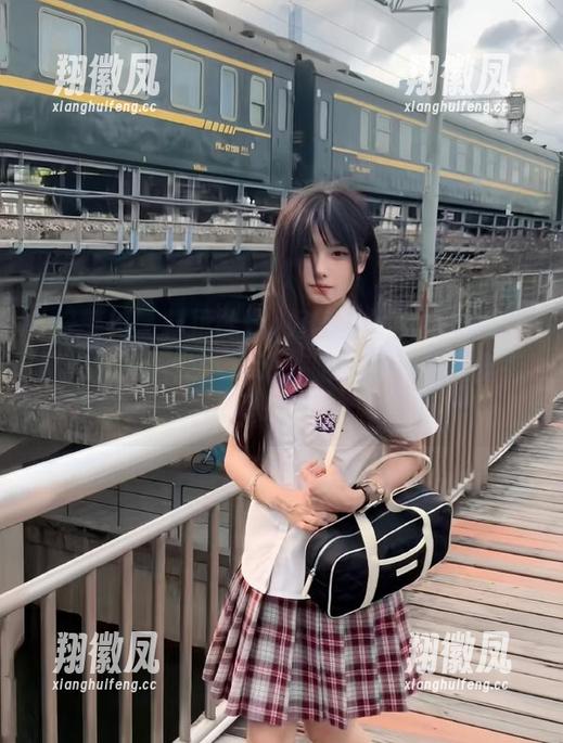 好莱坞黑料正能量官网，先甭着急下结论，脑补的剧本还挺有趣