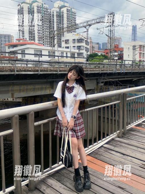 每日吃瓜登录，黑料多得让我怀疑我是不是没有上过“瓜课”。