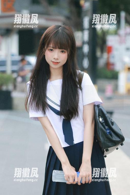 在每日黑料网页上，看八卦的同时也得长点心！