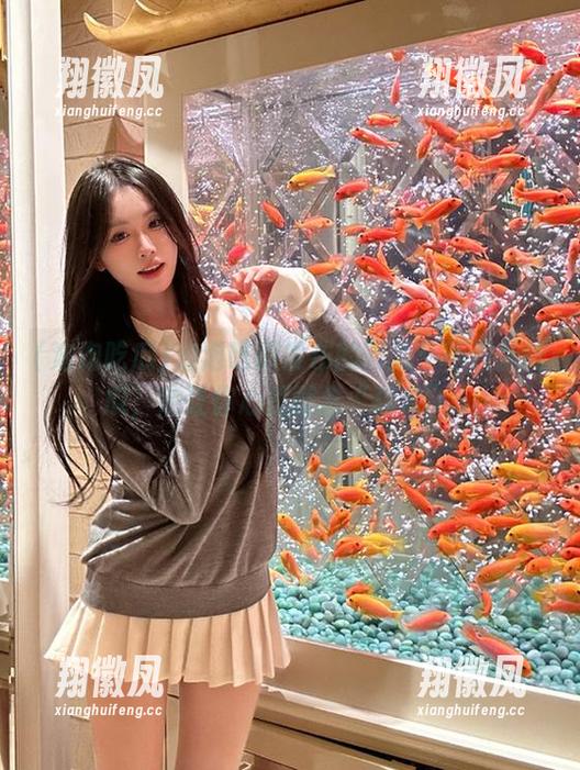 泡泡吃瓜发布的网页：不仅能吃瓜，还让你心里默念“真香”。