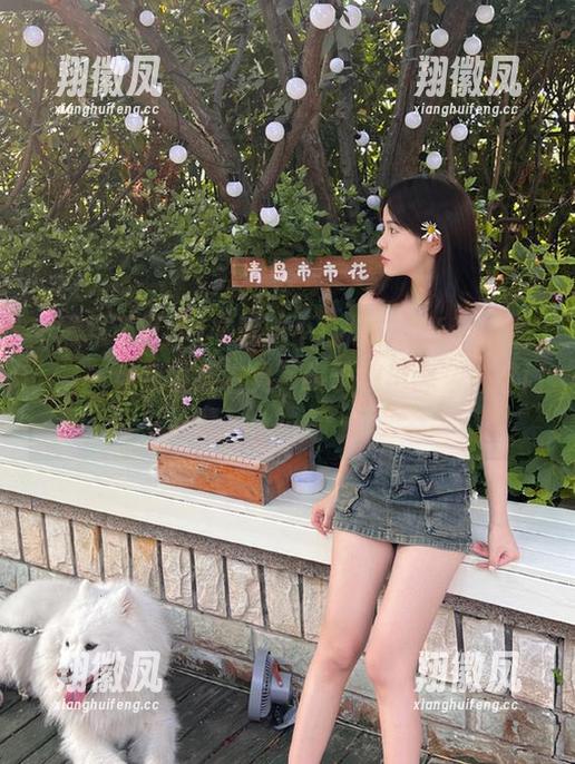 “黑料不打烊655.fun在线”——看我左摇右晃，终于想出怎么进这门！