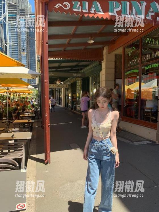“黑料不打烊”入口已经开通，快来跟我一波简单粗暴的舔瓜！