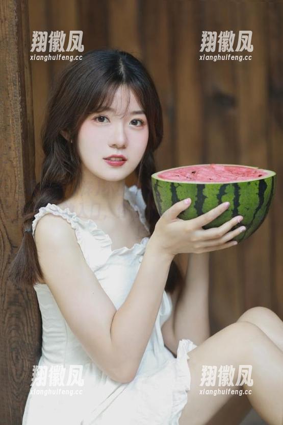 不小心点进黑料不打烊tttzzz网站的入口，你会发现一片奇妙的瓜田！