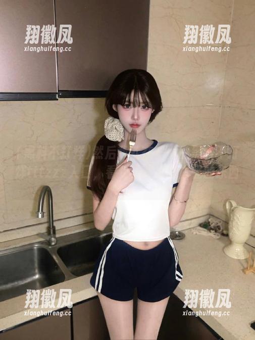 然后我就在安卓的黑料不打烊tttzzz入口，看到了些稀奇古怪的东西…