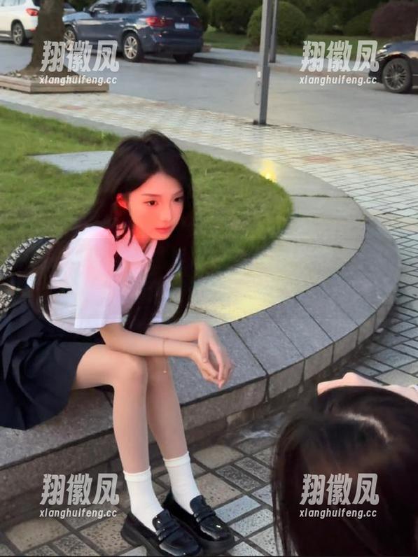 黑料正能量zzzttt的永久传送门，开心到爆的瓜我一个都不能放过！