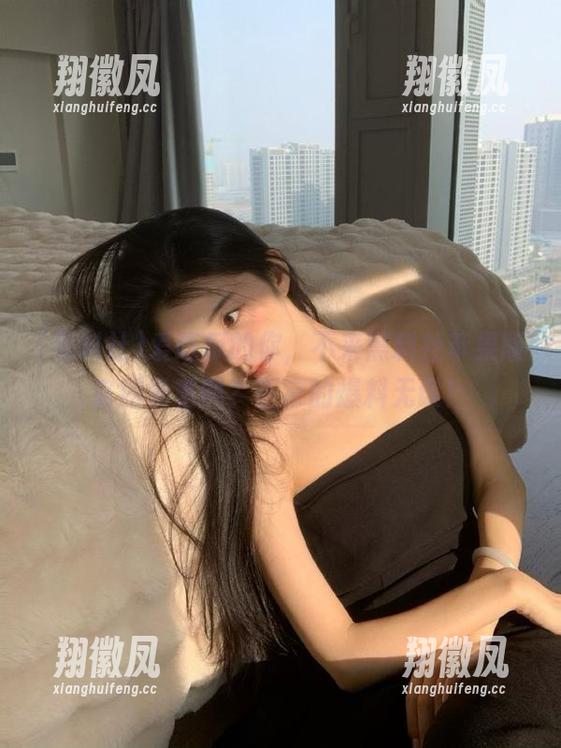 爱吃瓜的你，不来黑料社苹果版官网看看吗？正宗的爆料无误！
