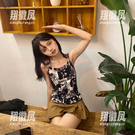 黑料社区的分享感觉就像是一杯调制好的鸡尾酒，有点苦涩也有点甜